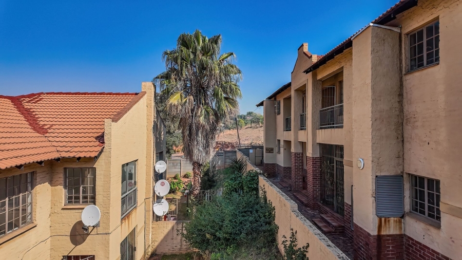 3 Bedroom Property for Sale in Azalea Park North West